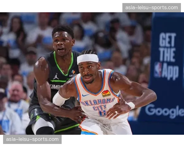 森林狼大胜雷霆重返西部第一,爱德华兹与亚历山大各得33分 森林狼大胜雷霆重返西部第一,爱德华兹与亚历山大各得33分