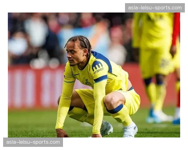 曼城客场3-0完胜切尔西，少赛一场距榜首仅6分