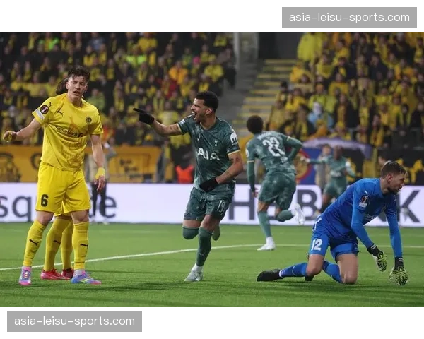 霍芬海姆击败多特蒙德的战术解析：防守反击的成功应用